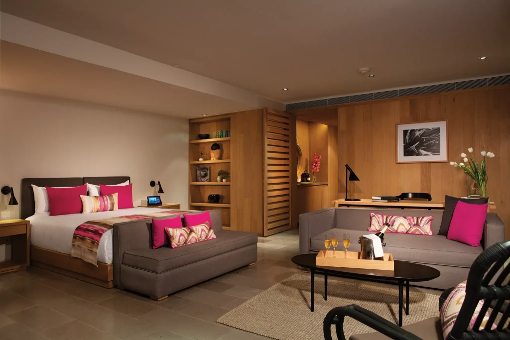 Romance suite with marina view