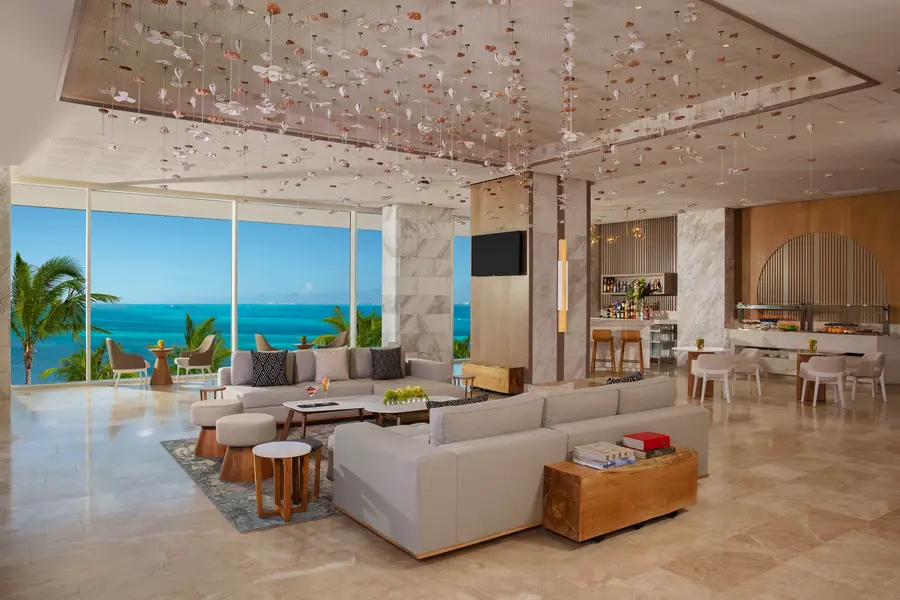 Exlusive xhale club lounge