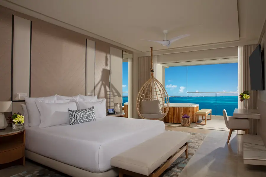 Presidential suite ocean front bedroom