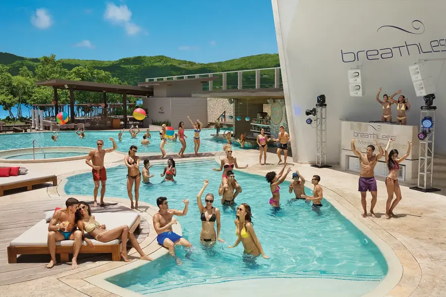 Pool party at the freestyle pool