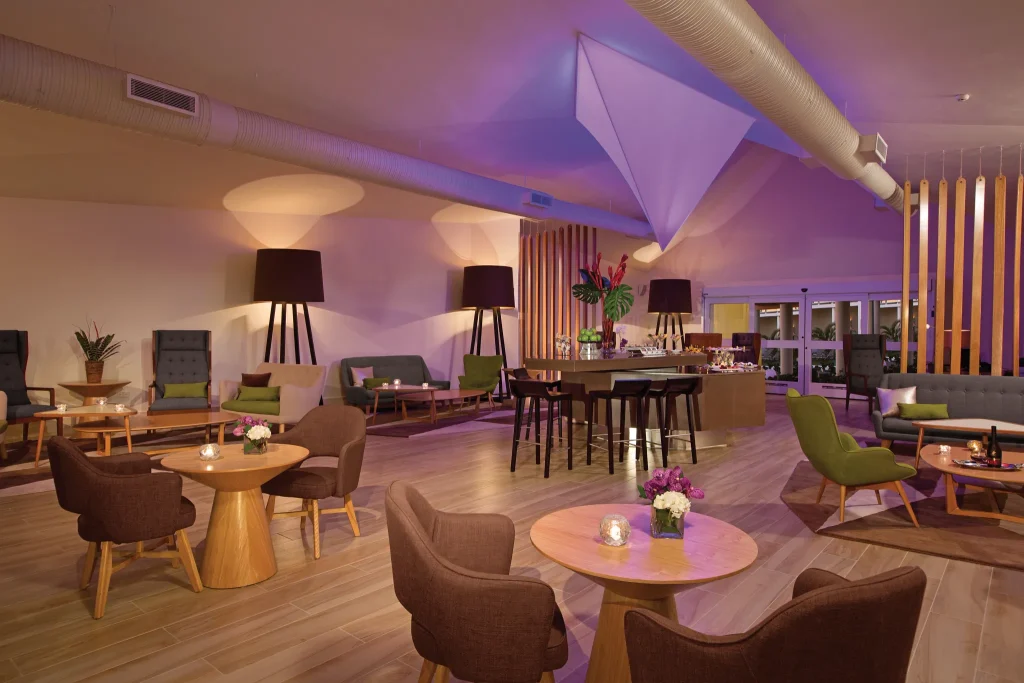 xhale club lounge