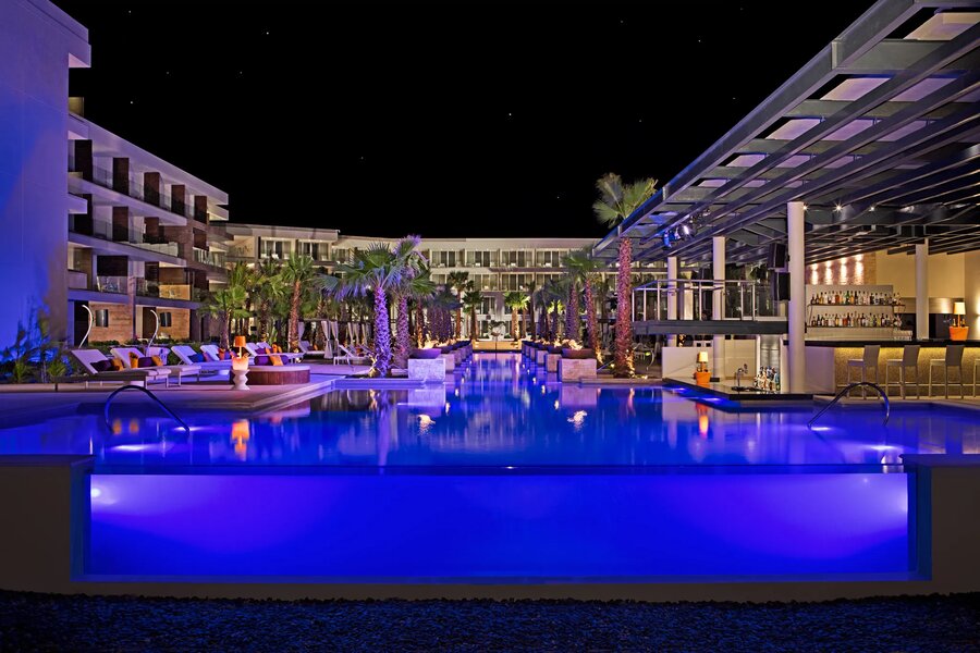 Freestyle pool overlooking resort