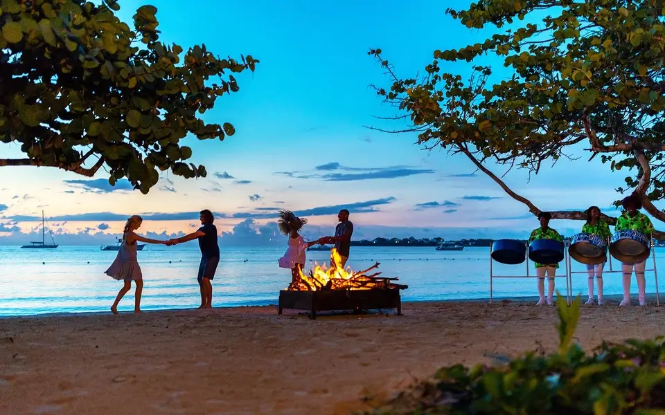 Couples party on the beach