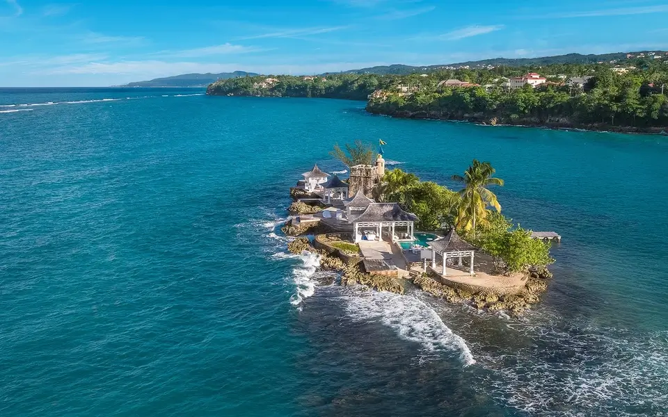 Couples Tower Isle Au Naturel Island
