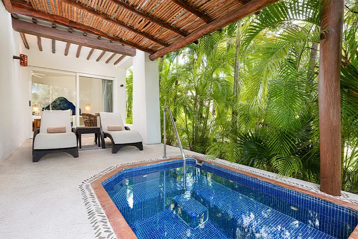 Master suite plunge pool