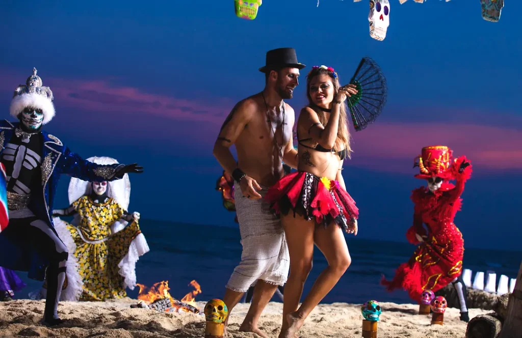 Party nightlife at Hidden Beach
